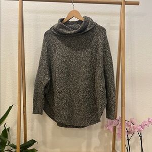 Leo & Nicole Gray Oversized Knit Shrug
